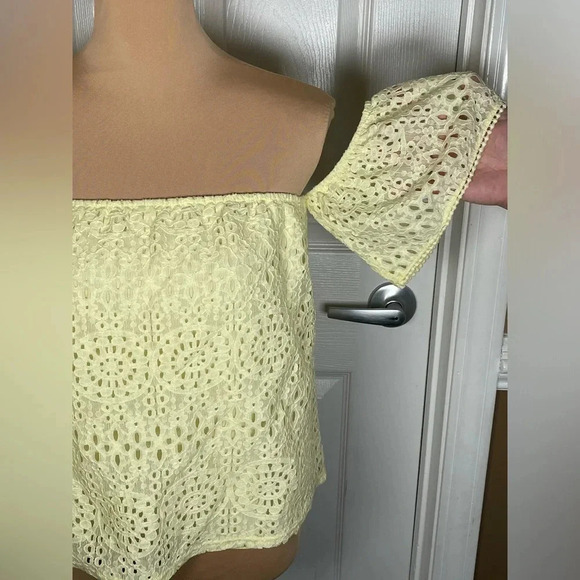 💛 Everly Yellow Eyelet Boxy Short Sleeve Crop Cotton Top Medium - Picture 8 of 12